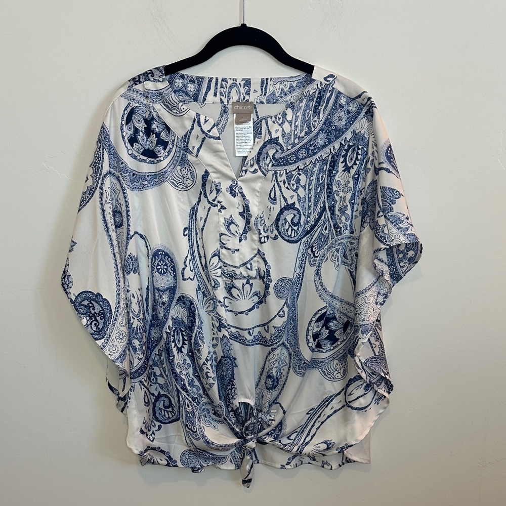 Chico's Blue and White Paisley Tie-front Blouse Size Medium / Chico’s size 1
